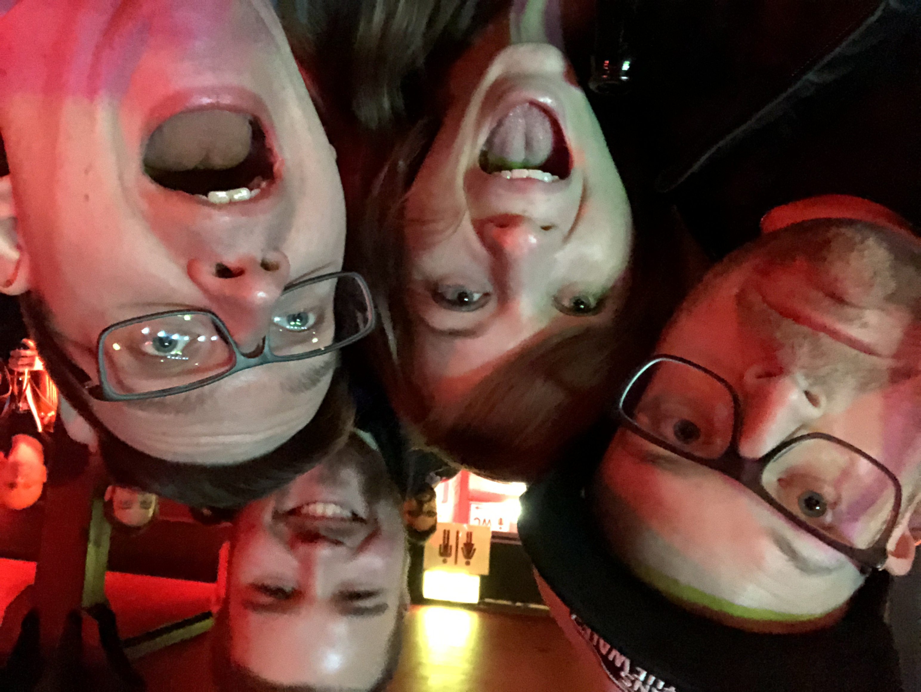 Friends auf dem Dwarves-Konzert